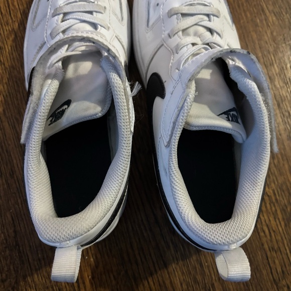 Nike offcourt lows. Size 3 very good condition - Picture 1 of 4